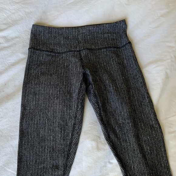 Lululemon Herringbone Leggings - Picture 5 of 8